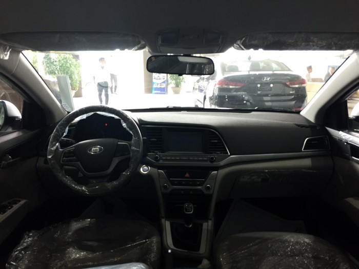 Hyundai Elantra đời 2017 xe nhập khẩu Lh Hữu Hân.