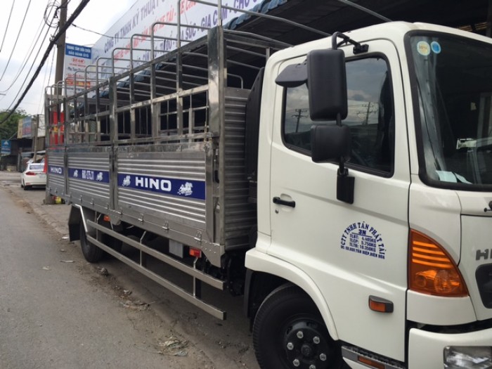 Bán xe tải hino FC9JLSW thùng mui bạt inox