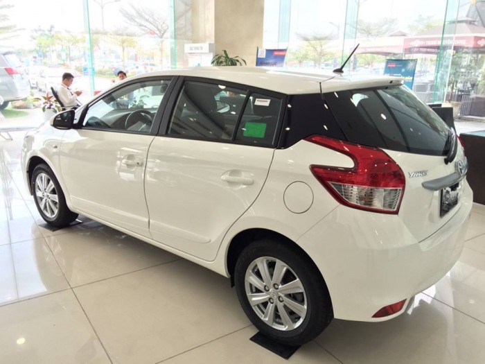 Cần bán xe Toyota Yaris 2017