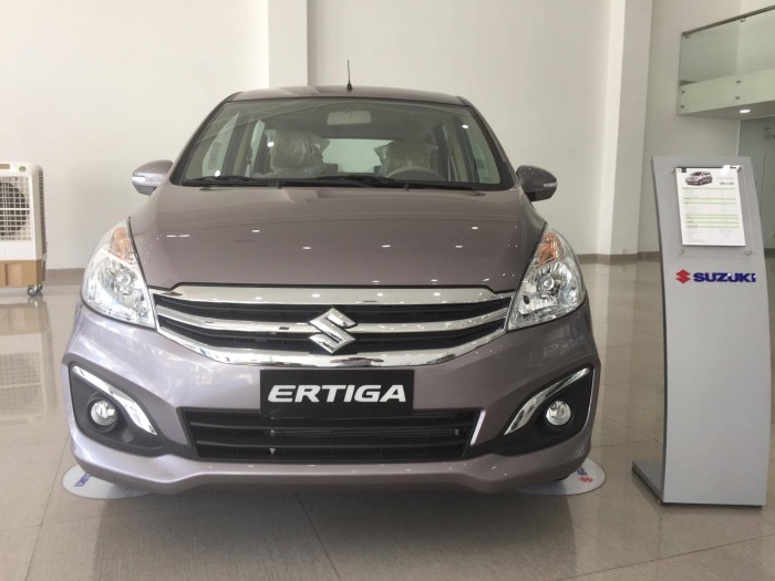 Bán xe du lịch Suzuki Ertiga 7 chỗ nhập khẩu nguyên chiếc