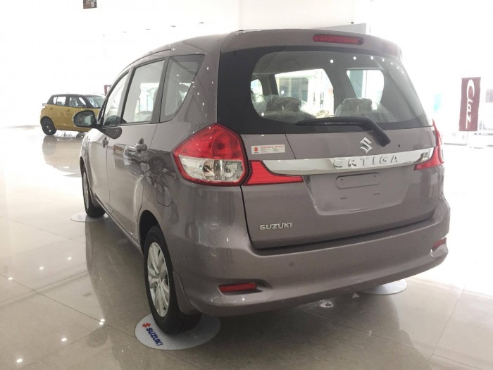 Bán xe du lịch Suzuki Ertiga 7 chỗ nhập khẩu nguyên chiếc