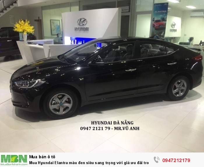 Mua Hyundai Elantra màu đen siêu sang trọng với giá ưu đãi trong tháng 11