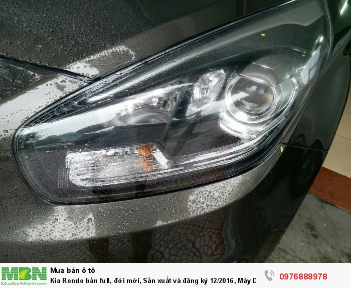 Kia Rondo bản full, đời mới, Sản xuất và đăng ký 12/2016, Máy Dầu , số tư động, màu Nâu