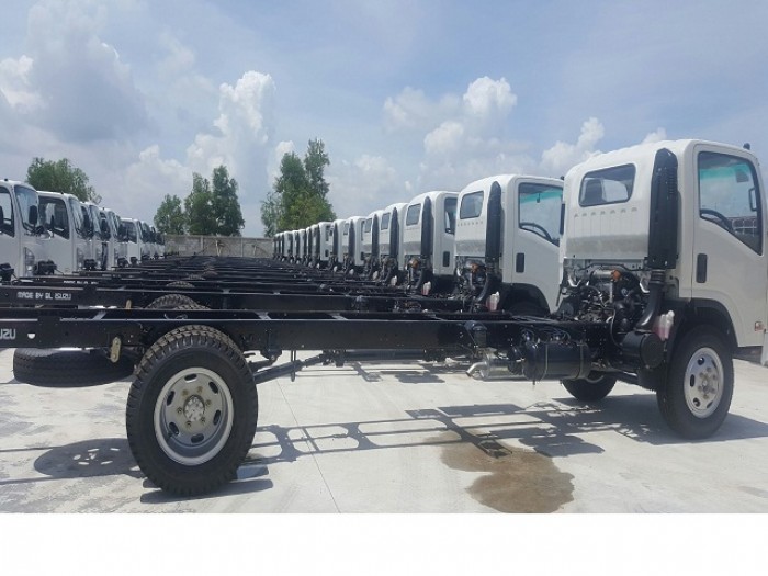 Xe Tải Isuzu VM ( FN129 ) 8.2 Tấn Thùng Bạt- Trả góp ( 2017)