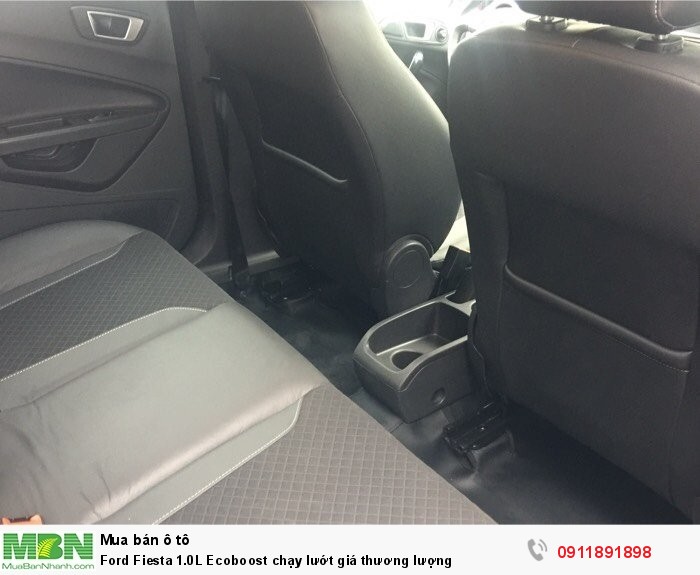 Ford Fiesta 1.0L Ecoboost chạy lướt giá thương lượng