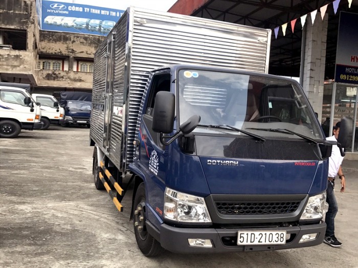 xe tải đô thành iz49 2.150 tấn thùng kín, có sẵn!!!