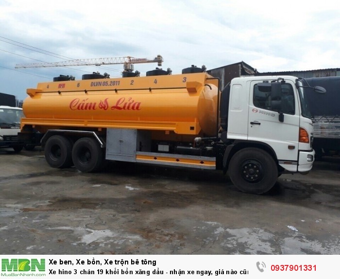 Xe hino 3 chân 19 khối bồn xăng dầu  - nhận xe ngay, giá nào cũng bán.