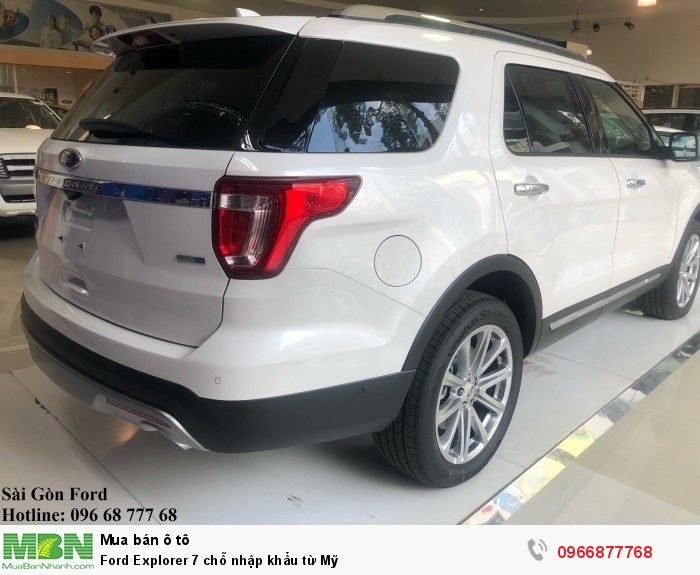 Ford Explorer 7 chỗ nhập khẩu từ Mỹ