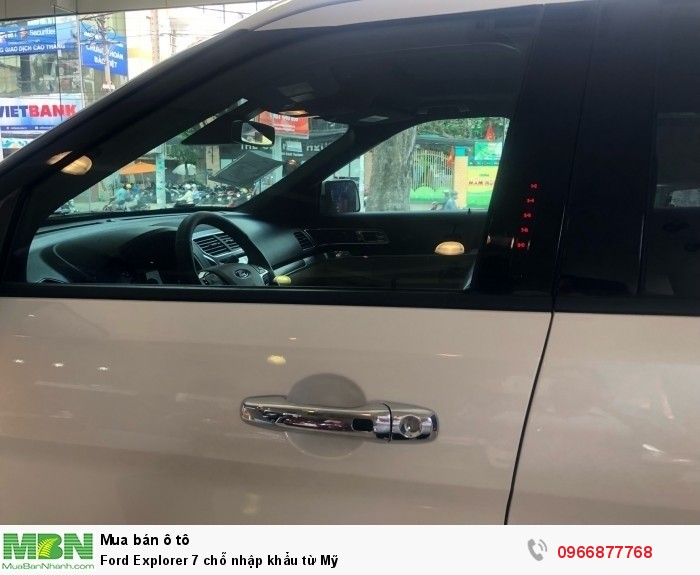 Ford Explorer 7 chỗ nhập khẩu từ Mỹ