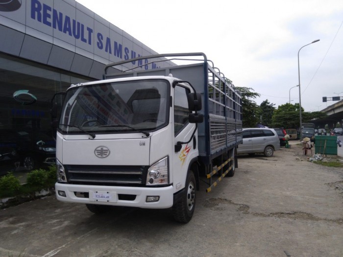 Cần bán xe tải FAW 7300kg đời 2017, màu trắng, động cơ Hyundai
