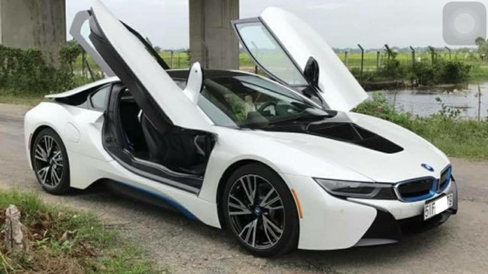 Định cư Mỹ bán Siêu xe BMW I8 model 2015 AT màu pha lê trắng nhập khẩu Mỹ