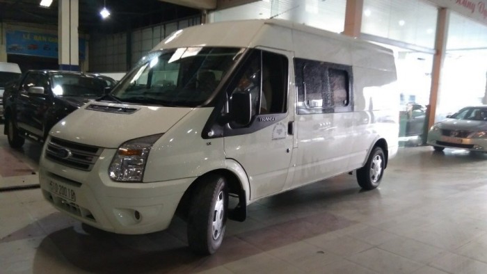 Bán Ford Transit 06 chổ sx 2016  chạy lướt 9.000km