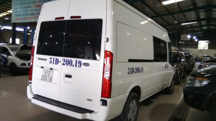 Bán Ford Transit 06 chổ sx 2016  chạy lướt 9.000km