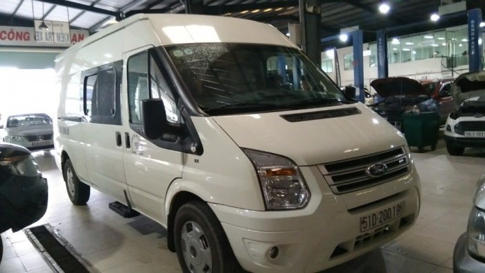 Bán Ford Transit 06 chổ sx 2016  chạy lướt 9.000km