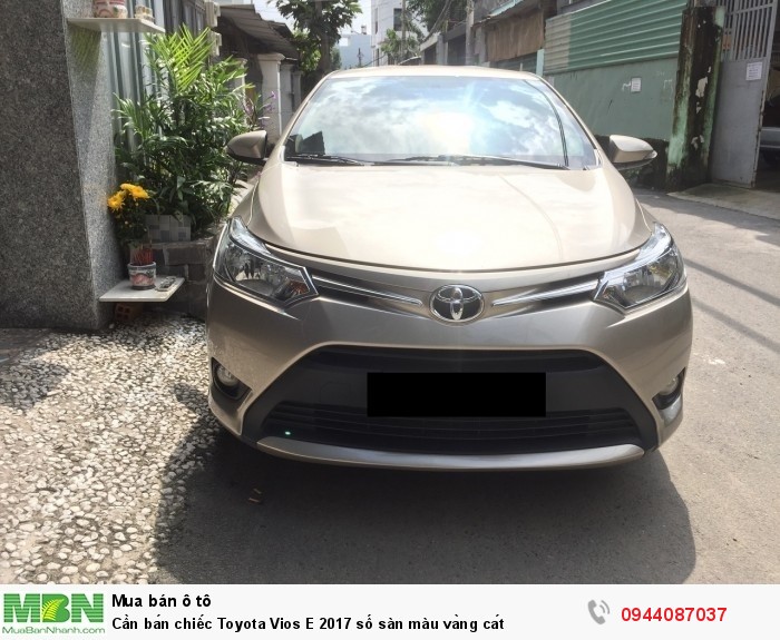 Cần bán chiếc Toyota Vios E 2017 số sàn màu vàng cát