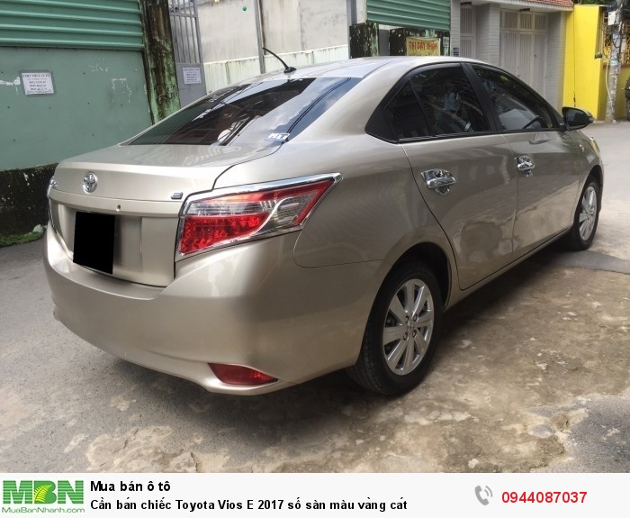 Cần bán chiếc Toyota Vios E 2017 số sàn màu vàng cát