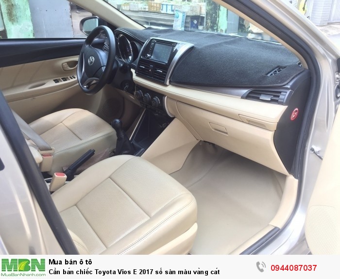 Cần bán chiếc Toyota Vios E 2017 số sàn màu vàng cát
