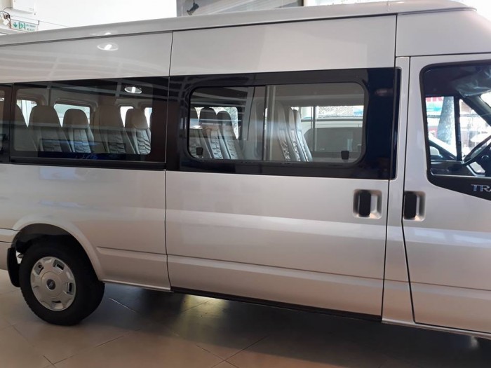 Bán ô tô Ford Transit Mid Limited 2017, kèm nhiều quà tặng hấp dẫn