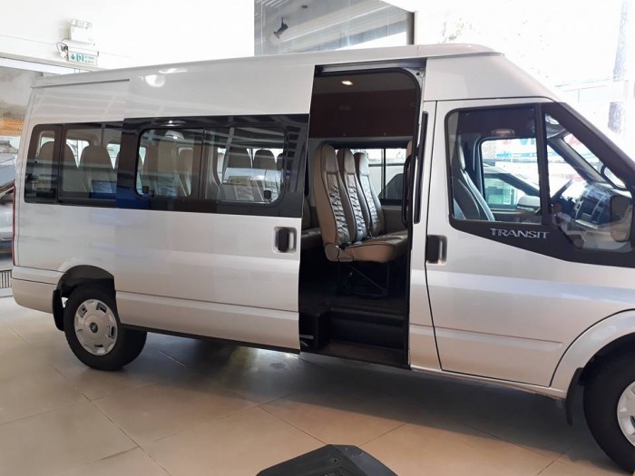 Bán ô tô Ford Transit Mid Limited 2017, kèm nhiều quà tặng hấp dẫn