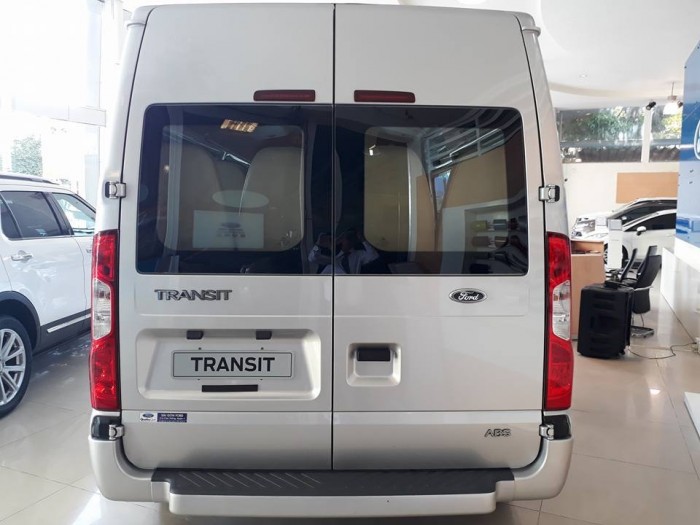 Bán ô tô Ford Transit Mid Limited 2017, kèm nhiều quà tặng hấp dẫn khác