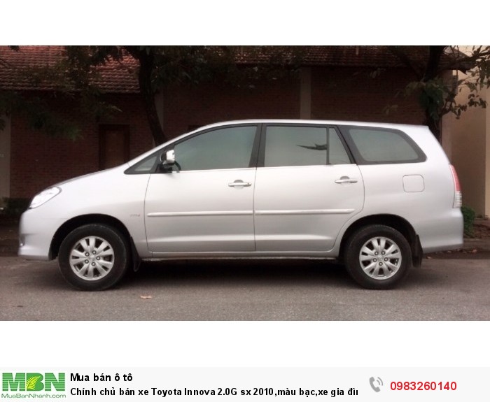 Chính chủ bán xe Toyota Innova 2.0G sx 2010,màu bạc,xe gia đình