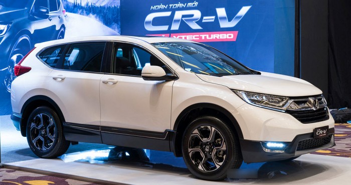 HONDA CRV 2018 với nhiều ưu đãi tốt khi đặt cọc xe trong tháng 11 tại Quảng Bình