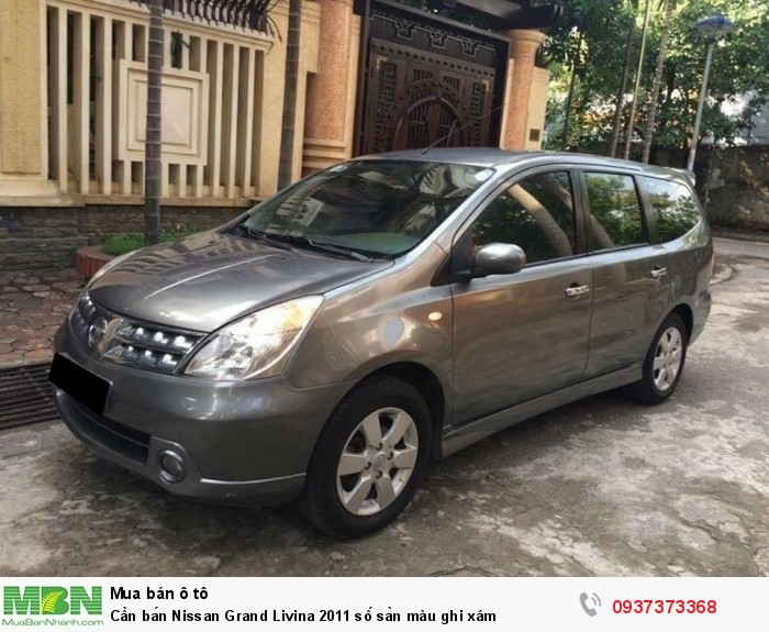 Cần bán Nissan Grand Livina 2011 số sàn màu ghi xám