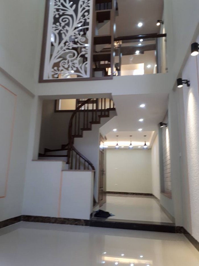 Nhà mới tinh Phân lô phố Nguyễn Ngọc Nại, Thanh Xuân, ô tô đỗ cửa, an sinh đỉnh, khu yên tĩnh.