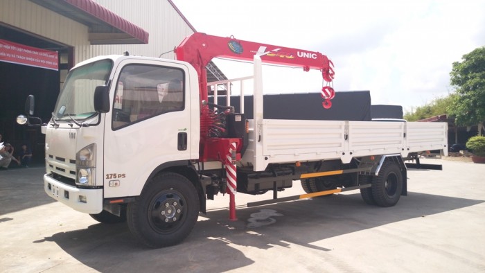 Xe cẩu ISUZU FN129 gắn cẩu 3 Tấn 4 khúc