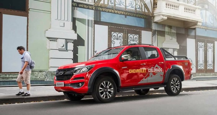 Chevrolet Colorado 2017 - Giá Tốt