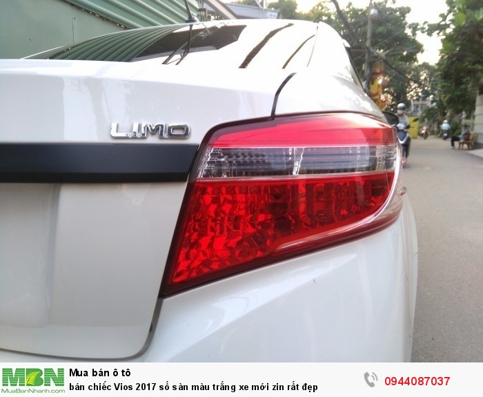 bán chiếc Vios 2017 số sàn màu trắng xe mới zin rất đẹp