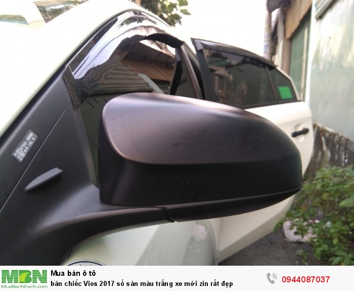 bán chiếc Vios 2017 số sàn màu trắng xe mới zin rất đẹp
