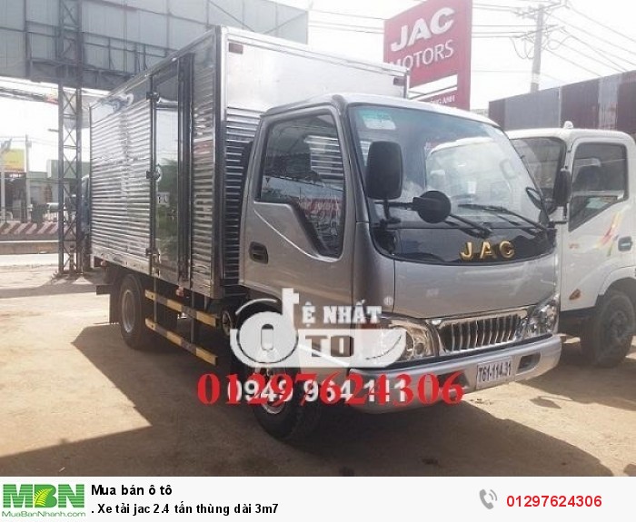 . Xe tải jac 2.4 tấn thùng dài 3m7