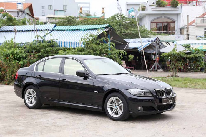 BMW 320i model 2010