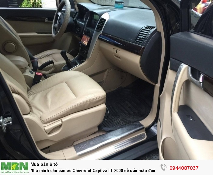Nhà mình cần bán xe Chevrolet Captiva LT 2009 số sàn màu đen vip