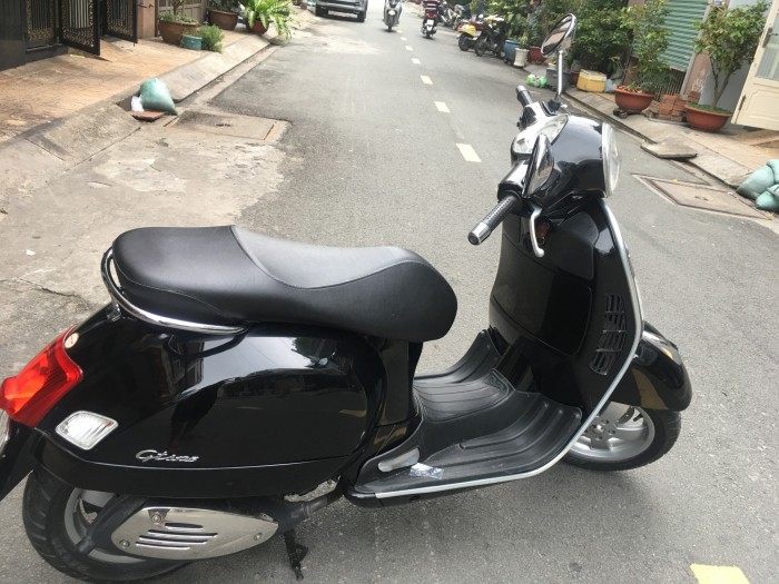 Vespa GTS Ý nhập thùng 2010 trùm mền, 1 chủ, 2 đĩa