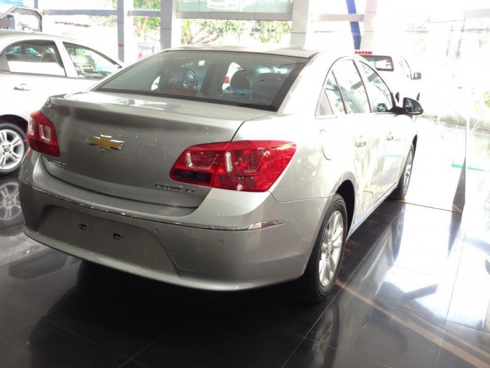 Khách hàng quá sốc khi biết số tiền trả trước cho chevrolet Cruze
