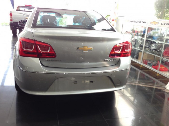 Khách hàng quá sốc khi biết số tiền trả trước cho chevrolet Cruze
