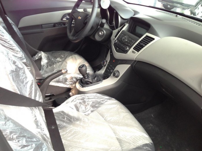 Khách hàng quá sốc khi biết số tiền trả trước cho chevrolet Cruze