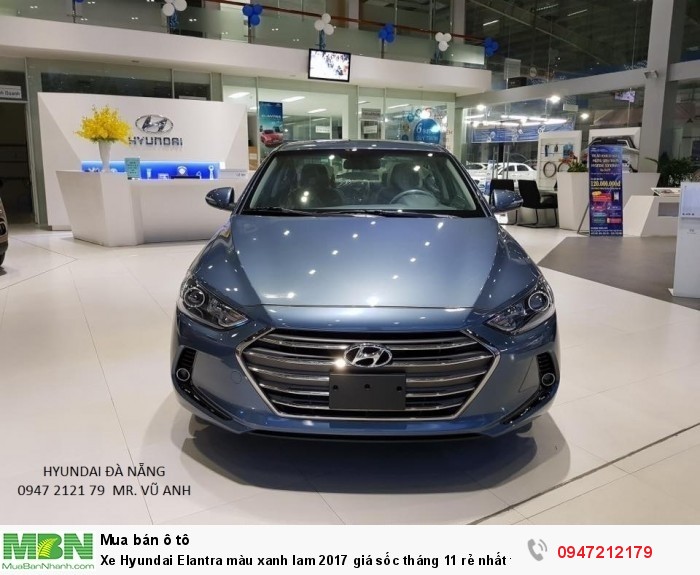 Xe Hyundai Elantra màu xanh lam 2017 giá sốc tháng 11 rẻ nhất thị trường
