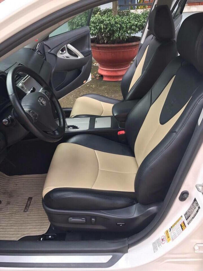 Cần bán nhanh Toyota Camry SE 2.5AT 2009 ĐKLĐ 2010 màu trắng nhập Mỹ