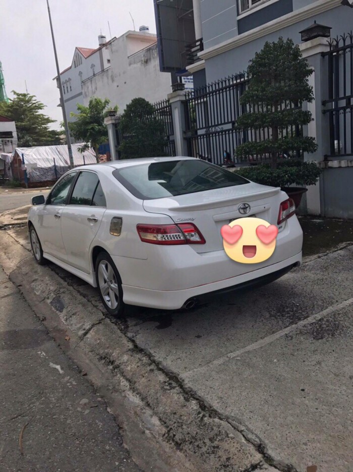 Cần bán nhanh Toyota Camry SE 2.5AT 2009 ĐKLĐ 2010 màu trắng nhập Mỹ
