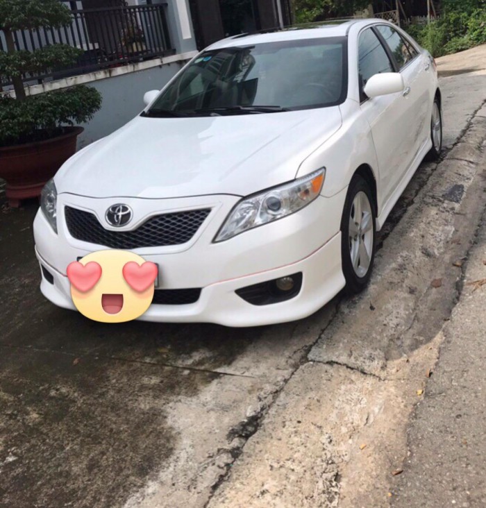 Cần bán nhanh Toyota Camry SE 2.5AT 2009 ĐKLĐ 2010 màu trắng nhập Mỹ