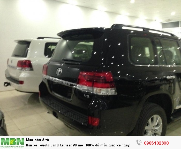 Bán xe Toyota Land Cruiser V8 mới 100% đủ mầu giao xe ngay.