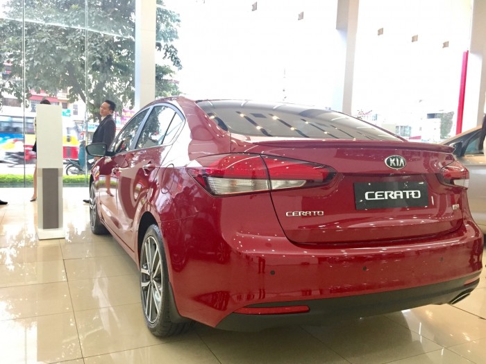 Kia Cerato - Chương Trình giá sốc - số lượng có hạn - lấy xe với 130 tr