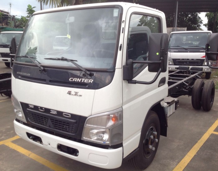 Fuso canter 4.7 nhập khẩu thùng dài 4m3 tải trọng 1t9