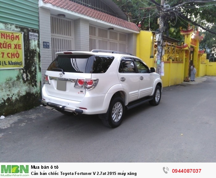 Cần bán chiếc Toyota Fortuner V 2.7at 2015 máy xăng