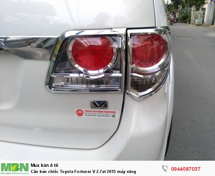 Cần bán chiếc Toyota Fortuner V 2.7at 2015 máy xăng