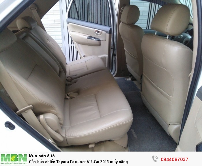 Cần bán chiếc Toyota Fortuner V 2.7at 2015 máy xăng