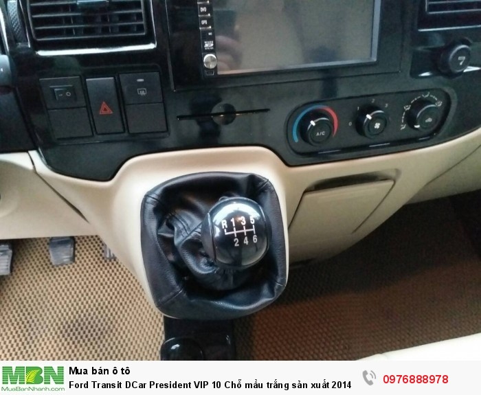 Ford Transit DCar President VIP 10 Chỗ mầu trắng sản xuất 2014, đăng ký 2015